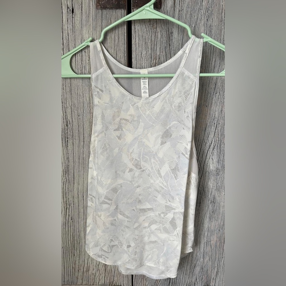 NWOT lululemon tank top